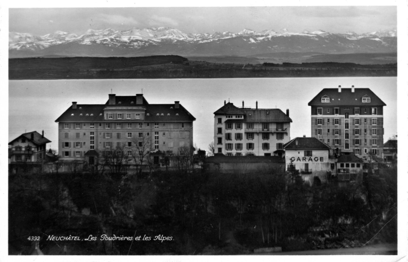Neuchatel%20Les%20Poudrieres%20et%20les%20alpes%201935